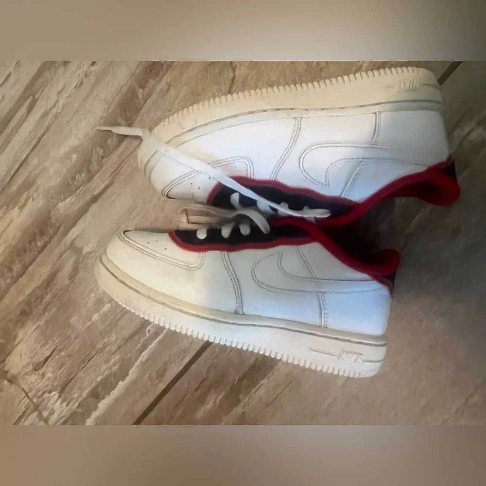 Nike Air Force 1’s Toddler - Picture 8 of 9